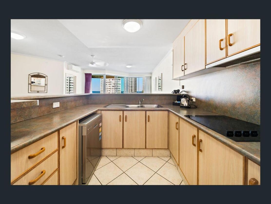 Holiday Holiday Sun City Apartments Gold Coast Room photo